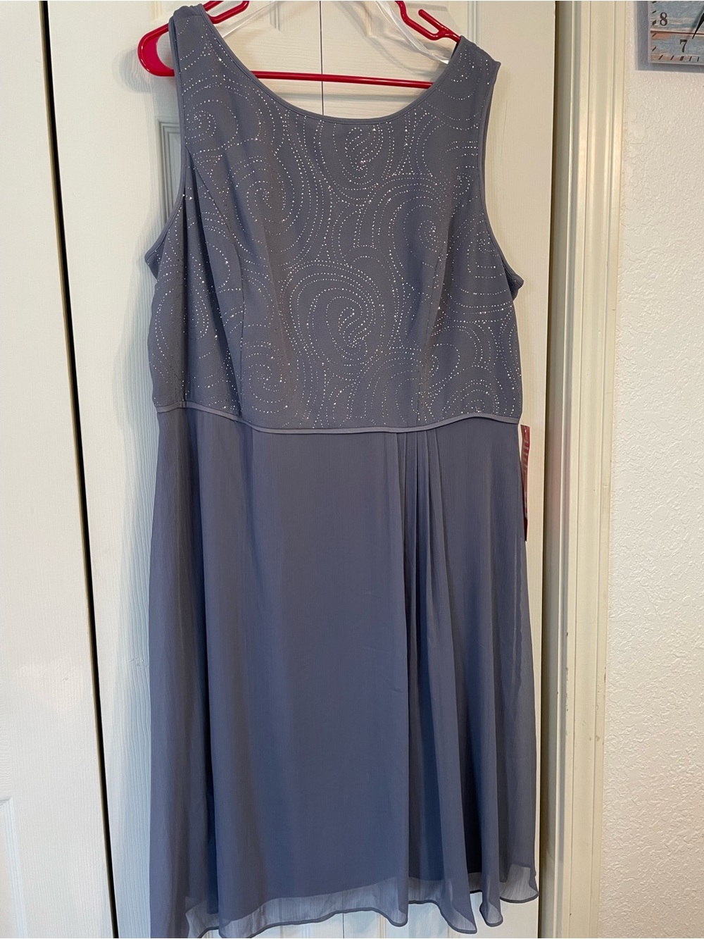 Sleeveless Midi Chiffon Dress with Sparkle Bodice in Pale Lavender